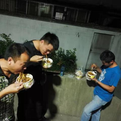 (暴走英雄坛无限金条无限潜能版)暴走英雄坛无限资源版：探索新世界，无尽挑战等着你挑战