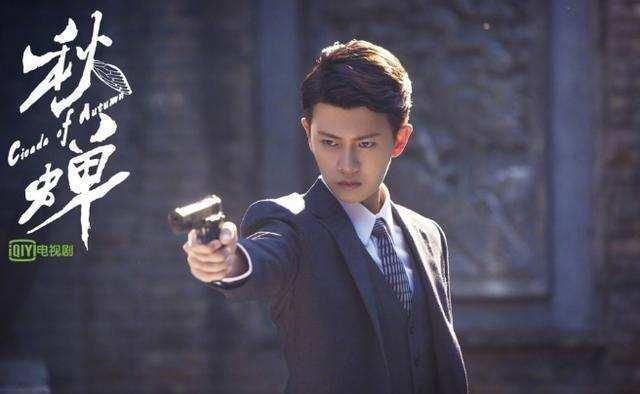 烈火电视剧免费播放任嘉伦精彩演绎，带你领略热血青春的奋战故事！