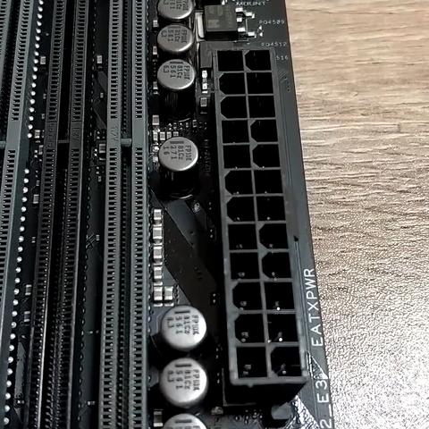 (详尽全面的电脑主板接口功能与使用方法介绍)详尽全面的电脑主板接口功能与使用方法介绍