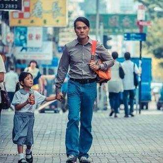 无厘头疯狂之美：大笑喜剧脱口秀俱乐部的幕后魅力与必须了解的自由无边创作精神