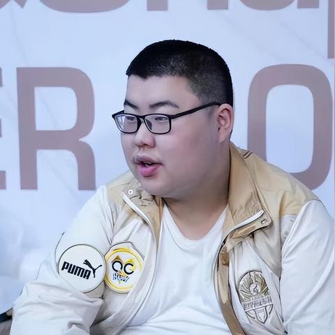 (一战群雄什么意思)深入解读‘一战群雄’的含义：历史背景、文化内涵与现代应用
