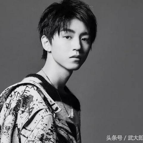 (魂梦系之)深夜思绪绵长，魂之追梦停服了，被现实撕裂，心已千疮百孔
