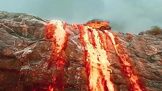 (人掉到岩浆里怎样求生)当意外降临：一个人掉进岩浆里的惊险瞬间与生死考验