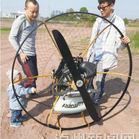 少女热血之歌：飞翔吧，战机少女——探索现代航空技术的多元化发展与女性飞行员的成长历程