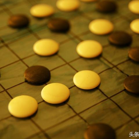 探索棋盘上千变万化的策略：揭示围棋之中隐藏的生活哲学与情感智慧