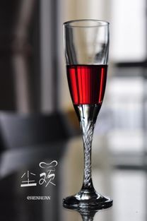 (6.怨偶天成 作者:红酒杯里装狗血)怨偶天成：在红酒杯里装着的狗血人生与意外爱情的纠葛