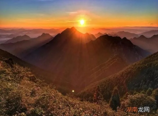 (曙光破晓图片)曙光破晓的深层含义及其在文学与生活中的象征意义探讨