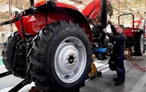 拖机卡使用方法：详细介绍如何正确操作和维护拖拉机卡，确保安全高效的使用。