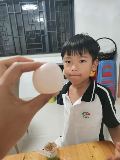 探索鸡蛋变人成为全新游戏规则的奇幻世界：挑战你的创意与想象力！